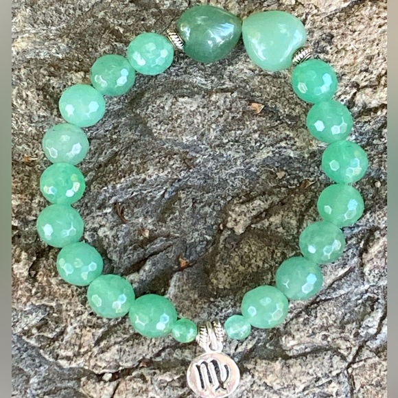 Aventurine Virgo ♍️ Heart Bracelet - Picture 4 of 9